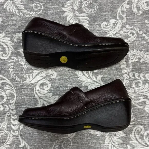 Born Women's Brown Slip-On Wedge Shoes Size 7.5 Casual Comfort - Picture 6 of 7